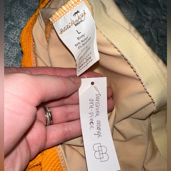 Baltic born one piece - Picture 6 of 7